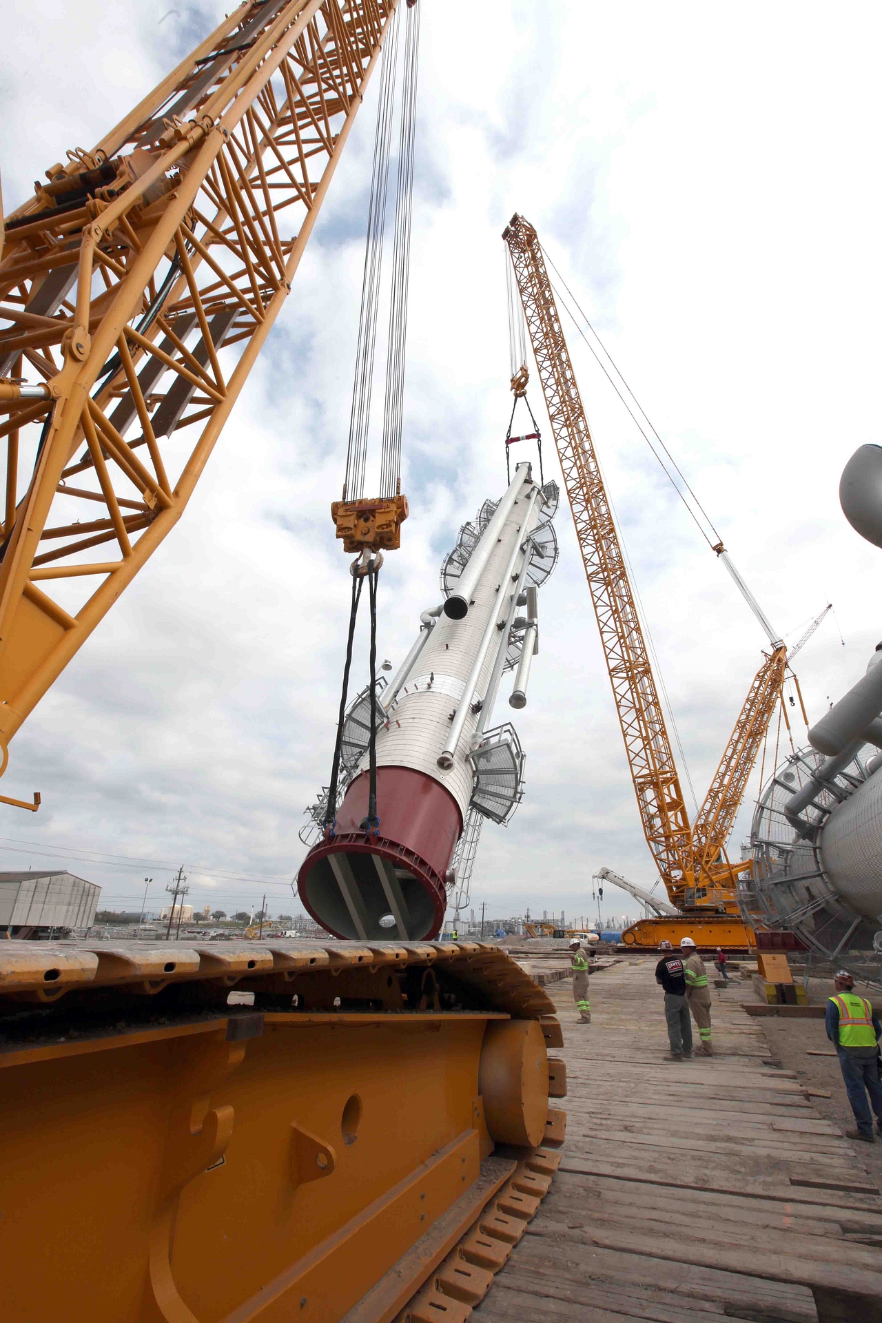 Heavy Lift Cranes Heavy Lift Fleet