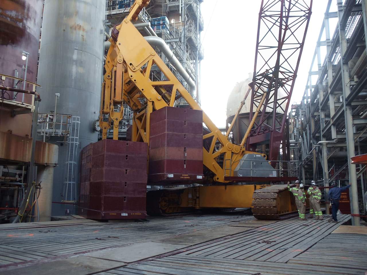Deep South Crane Heavy Lift Services