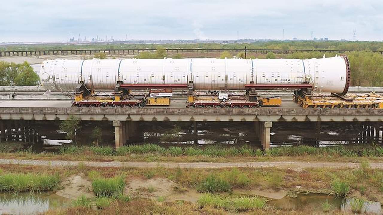 Heavy Vessel Transport