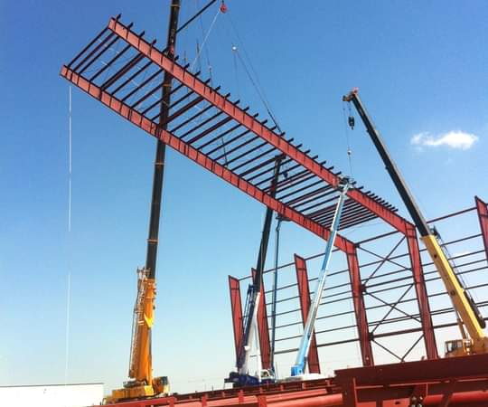 Tandem lift key to complex storage tank installation - Cranes