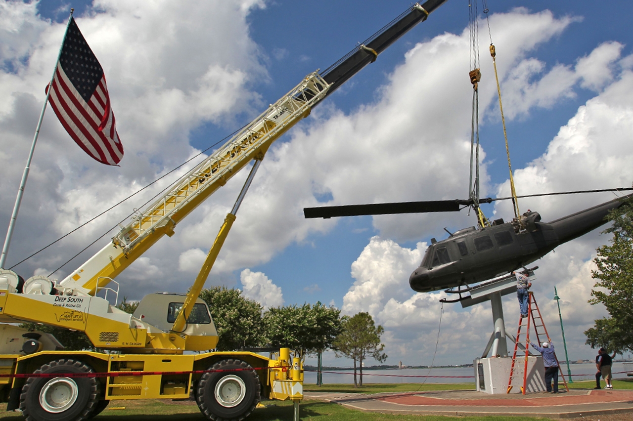 Crane Rentals and Lifting Services Heavy Lifting Services