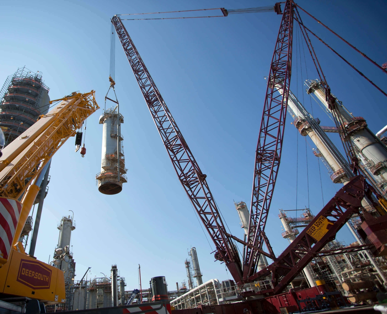 VersaCrane TC 28000 Petrochemical Turnaround Heavy Lift