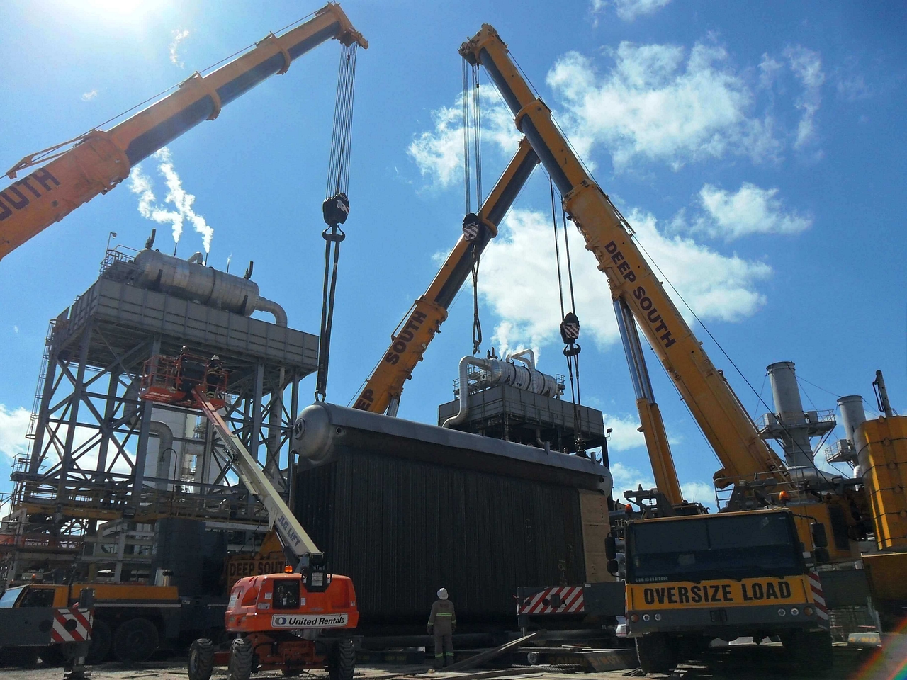 Setting Boilers with the Liebherr LTM
