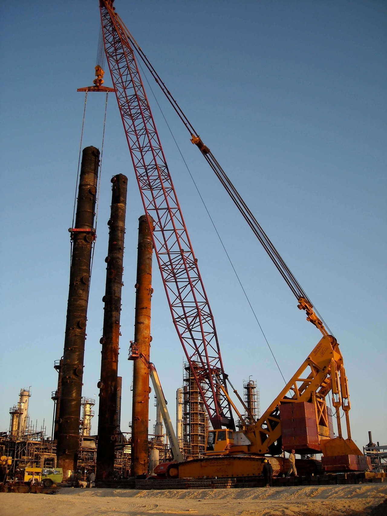 Crane Rentals and Lifting Services Heavy Lifting Services